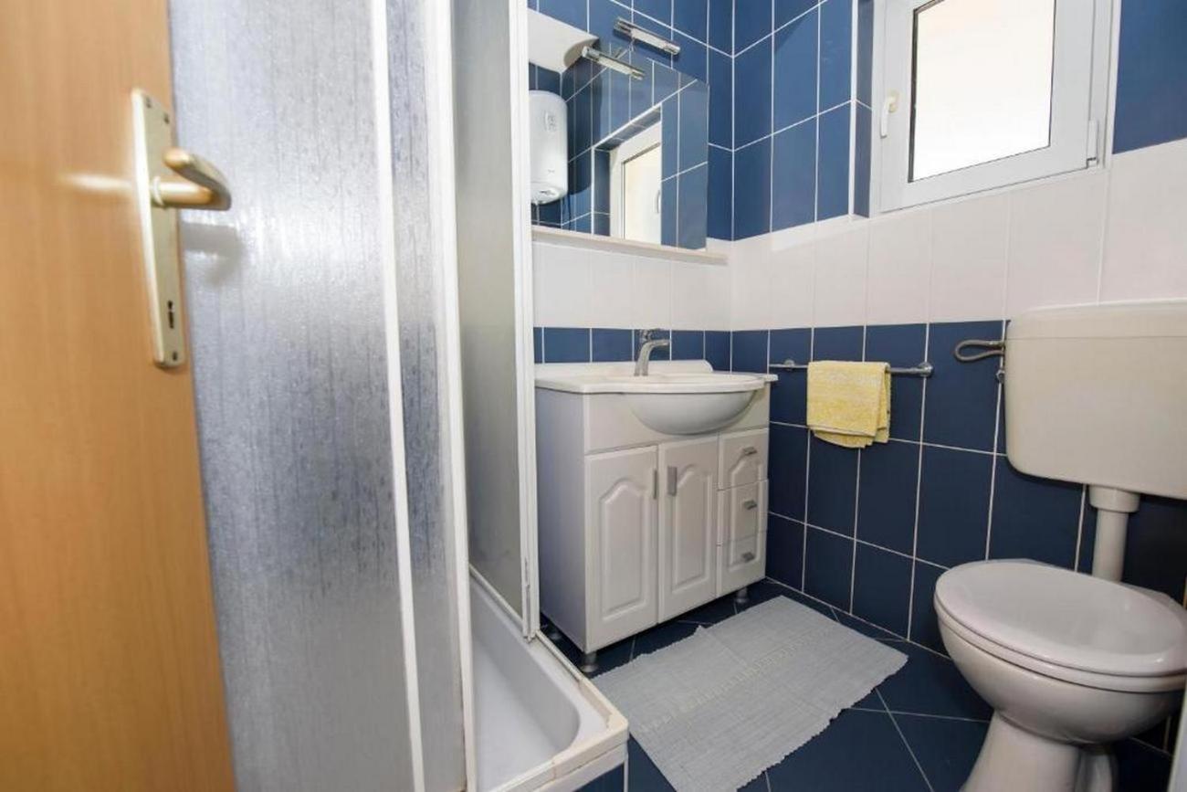 Apartments By The Sea Suhi Potok, Omis - 14555 جيسينتسي الغرفة الصورة